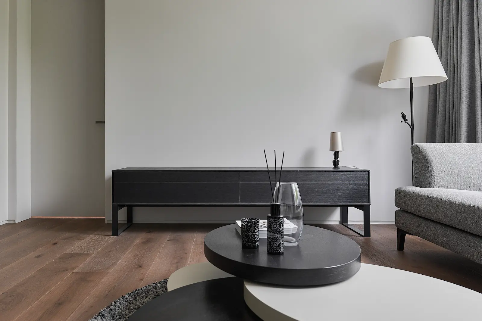 메종 르쏘메 시공 시스템 - 바닥재 & 벽면 마감